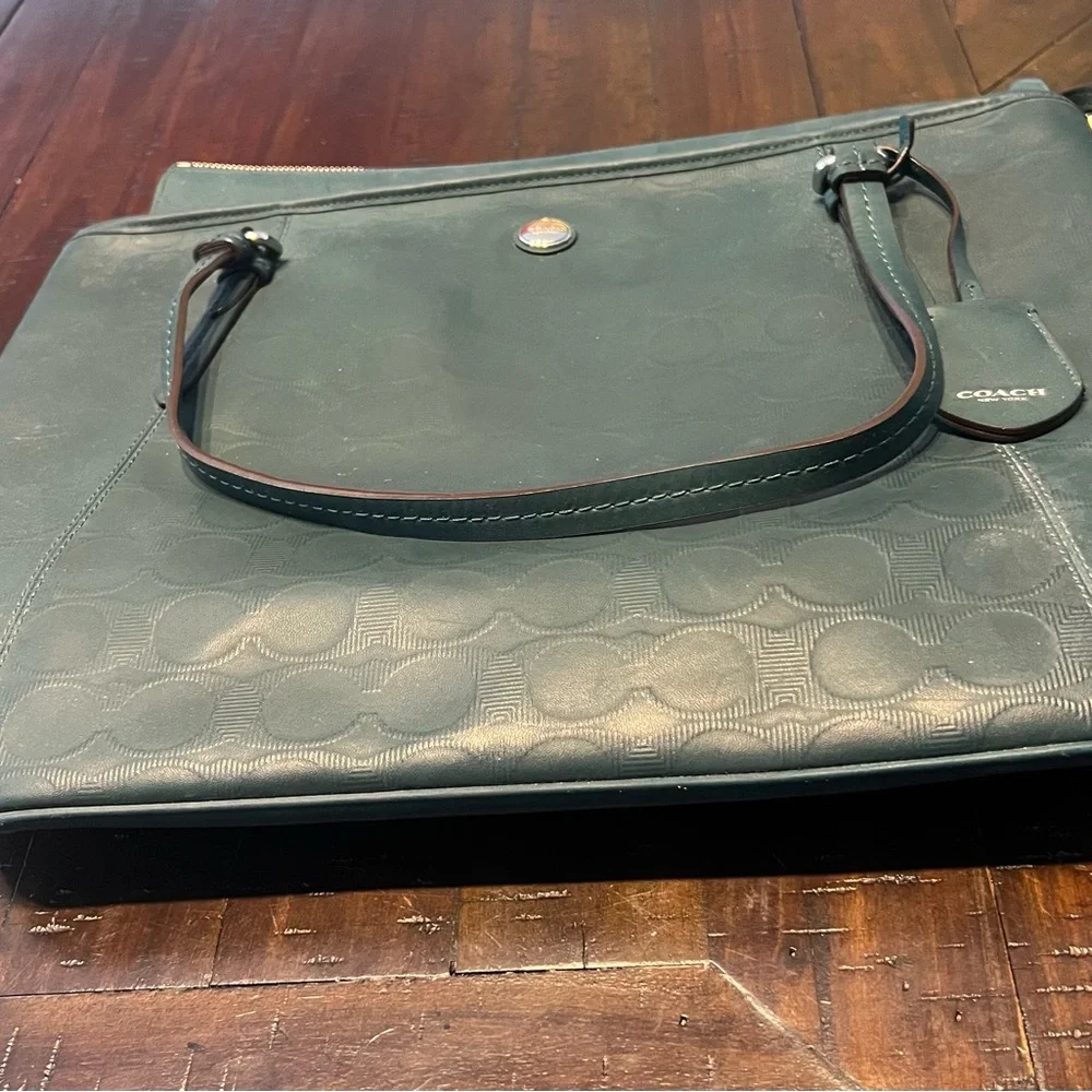 Coach Peyton Authentic Linear C Embossed Leather Zip Hunter Green Tote Bag - Picture 5 of 9